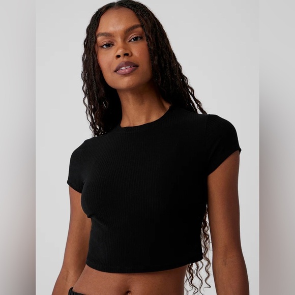 Alo Ribbed Sea Coast Cropped Short Sleeve Tee Size Small Color Black - Picture 1 of 8